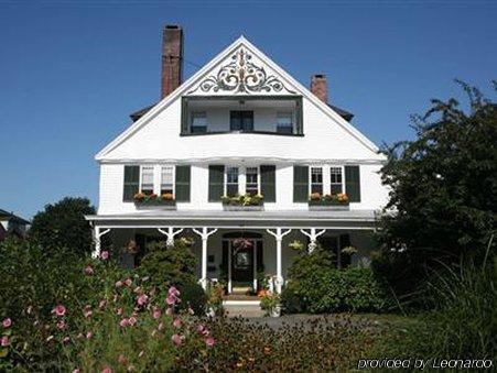 La Farge Perry House Bed & Breakfast Нюпорт Екстериор снимка