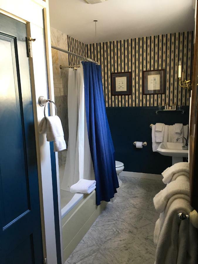 La Farge Perry House Bed & Breakfast Нюпорт Екстериор снимка